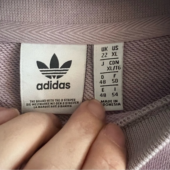 Adidas Women’s Crewneck Velvet Purple Sweatshirt Size XL - Picture 2 of 3